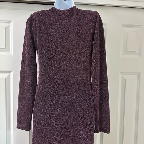 Line & Dot - Opal Gown - Picture 7 of 9